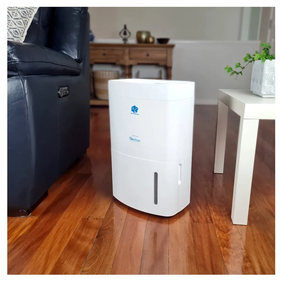 For size comparison of the NWT Medium+ 25L Dehumidifier WDH-1920EA